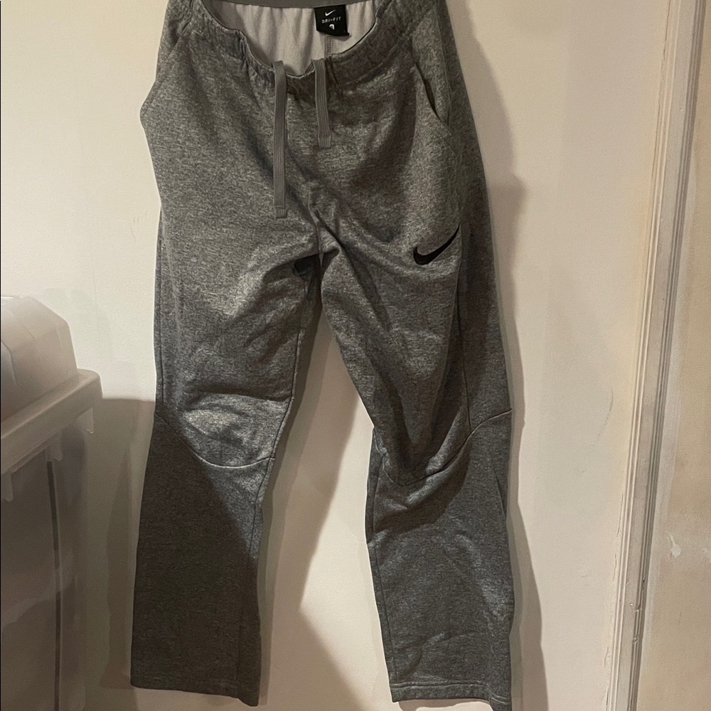 Nike Men's Heather Gray Joggers